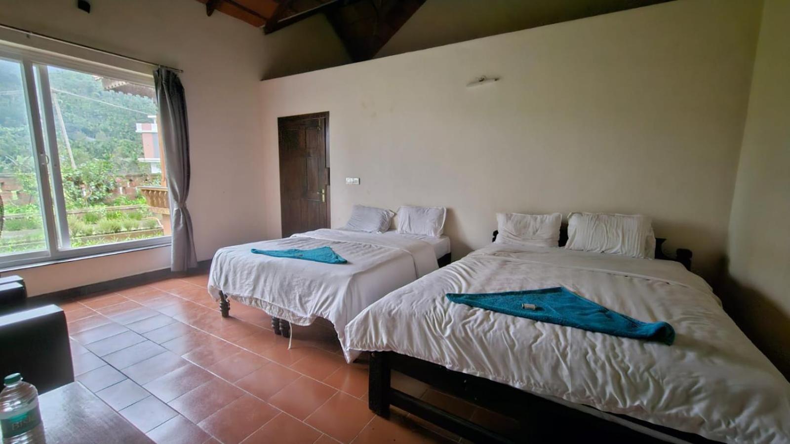 Parampara Resort Chikmagalur Kalasa Exterior foto