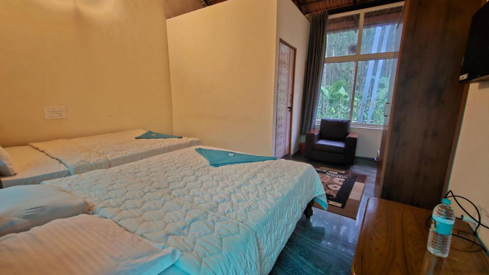 Parampara Resort Chikmagalur Kalasa Exterior foto