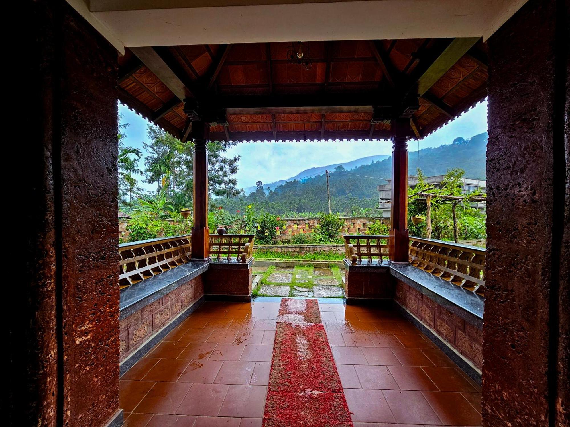 Parampara Resort Chikmagalur Kalasa Exterior foto